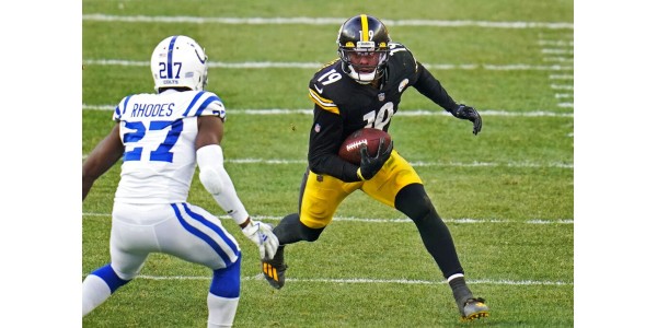 JuJu Smith-Schuster päätti lopulta yöpyä Pittsburgh Steelersissä